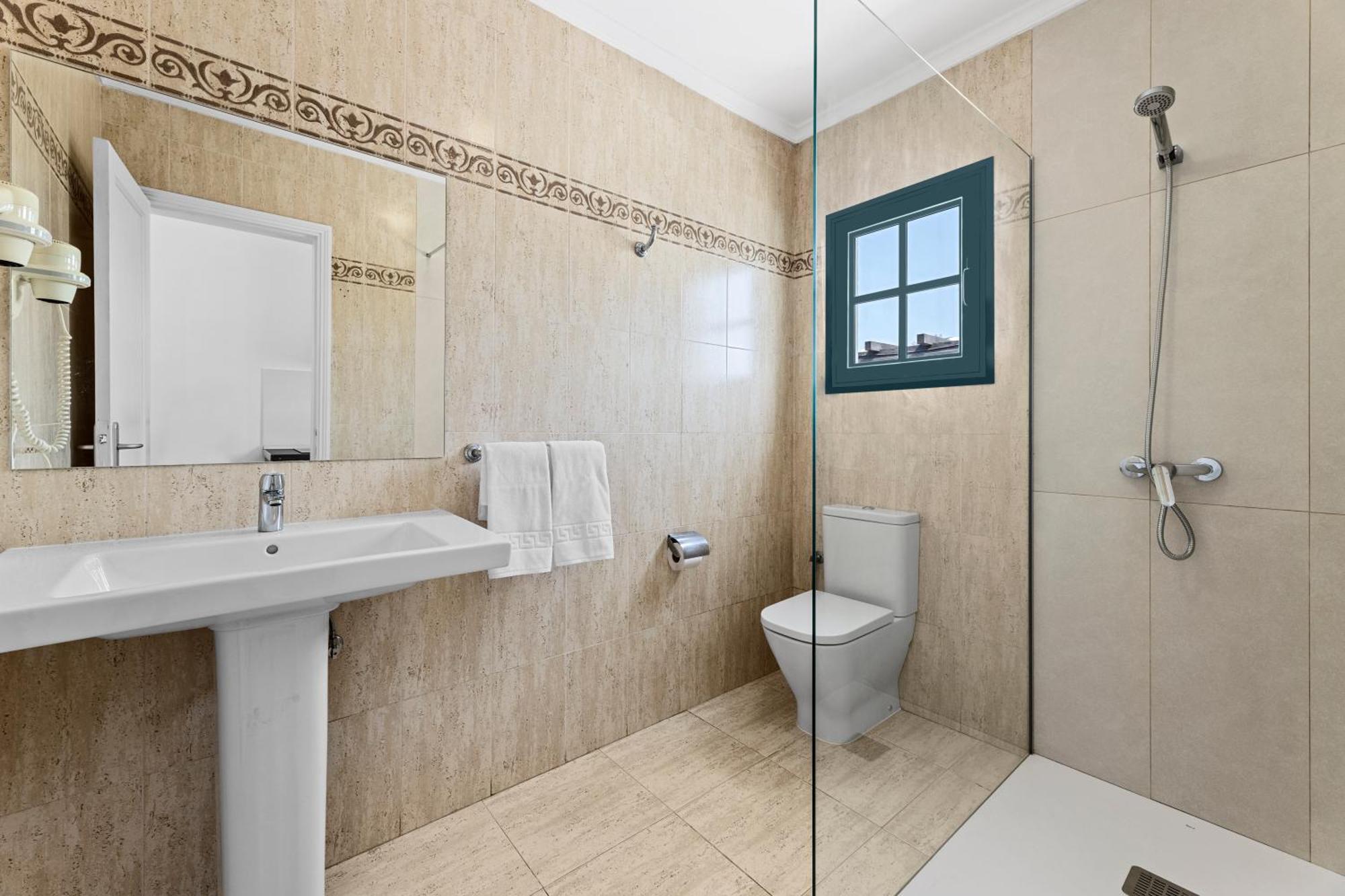 Apartamentos Tropicana Apartment Puerto del Carmen (Lanzarote)
