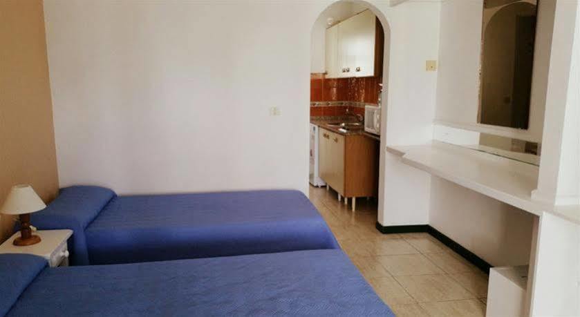 Apartamentos Tropicana *